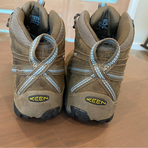 Keen Waterproof Hiking Boot - Brown - Size: 7 - Picture 3 of 11